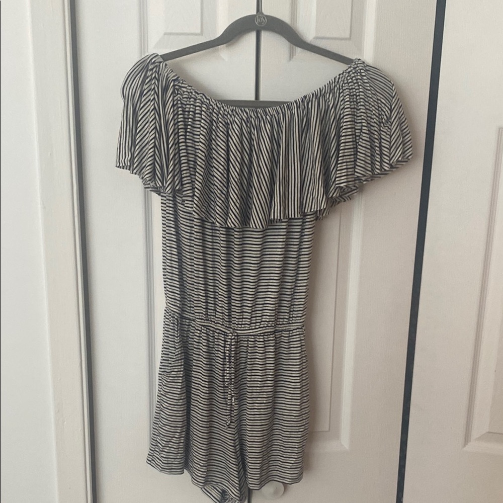 NWT Elan off shoulder romper